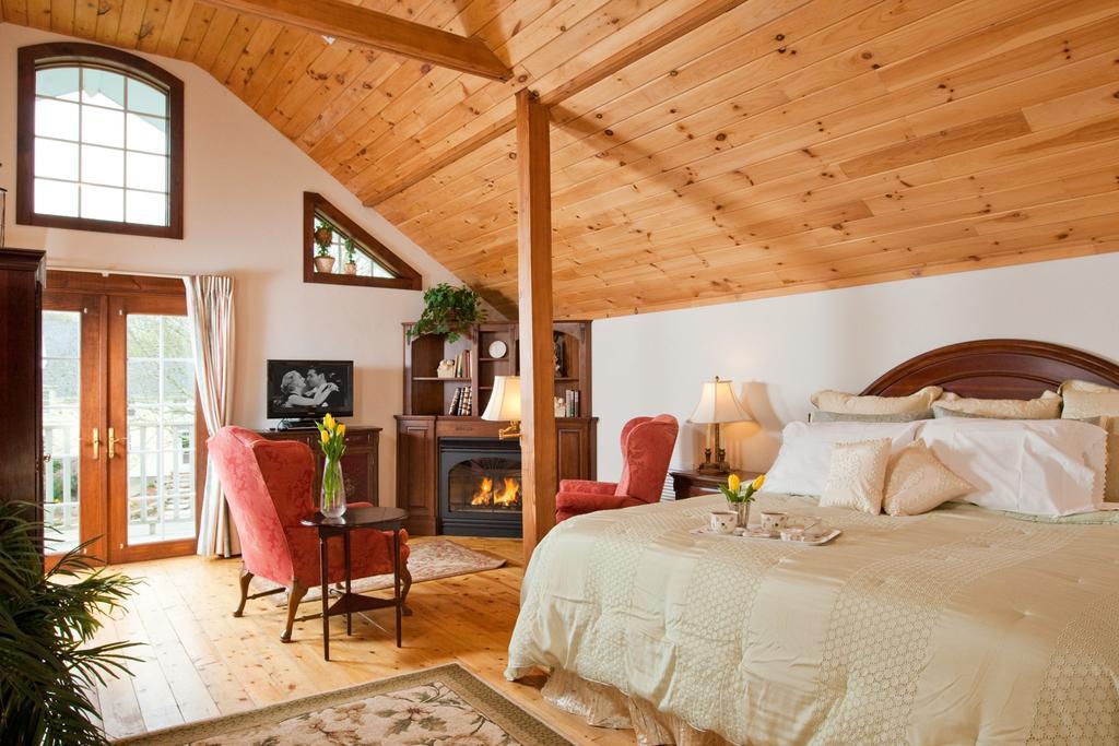 Stonecroft Country Inn Ledyard Center Oda fotoğraf